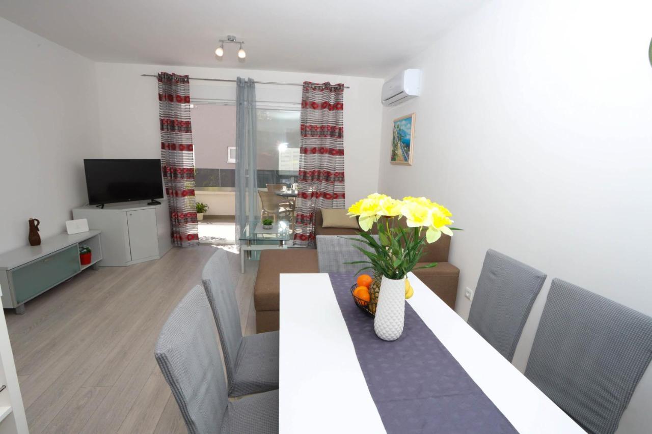 Apartman Petra มาคาร์สกา ภายนอก รูปภาพ
