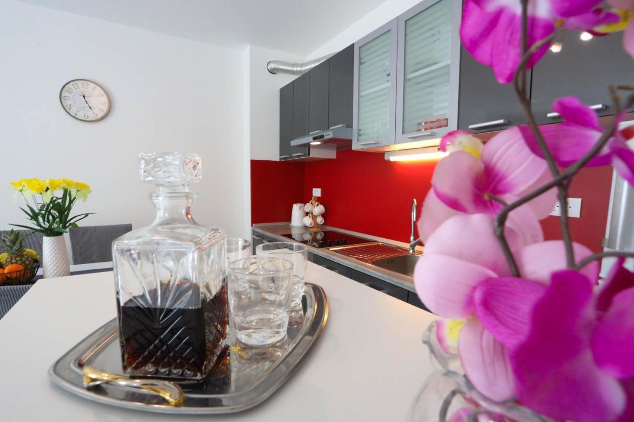 Apartman Petra มาคาร์สกา ภายนอก รูปภาพ