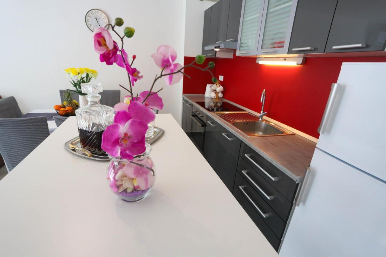 Apartman Petra มาคาร์สกา ภายนอก รูปภาพ