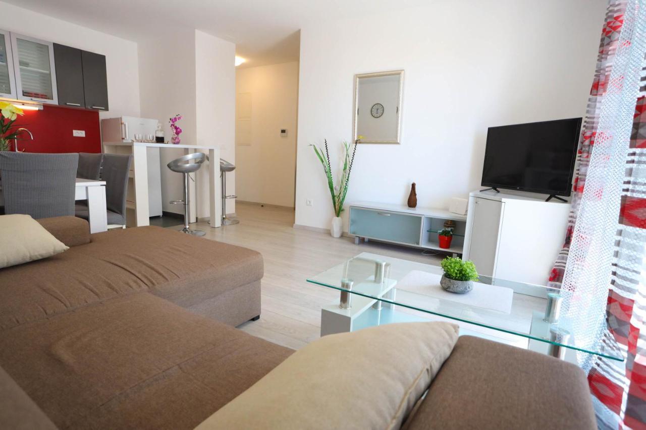 Apartman Petra มาคาร์สกา ภายนอก รูปภาพ