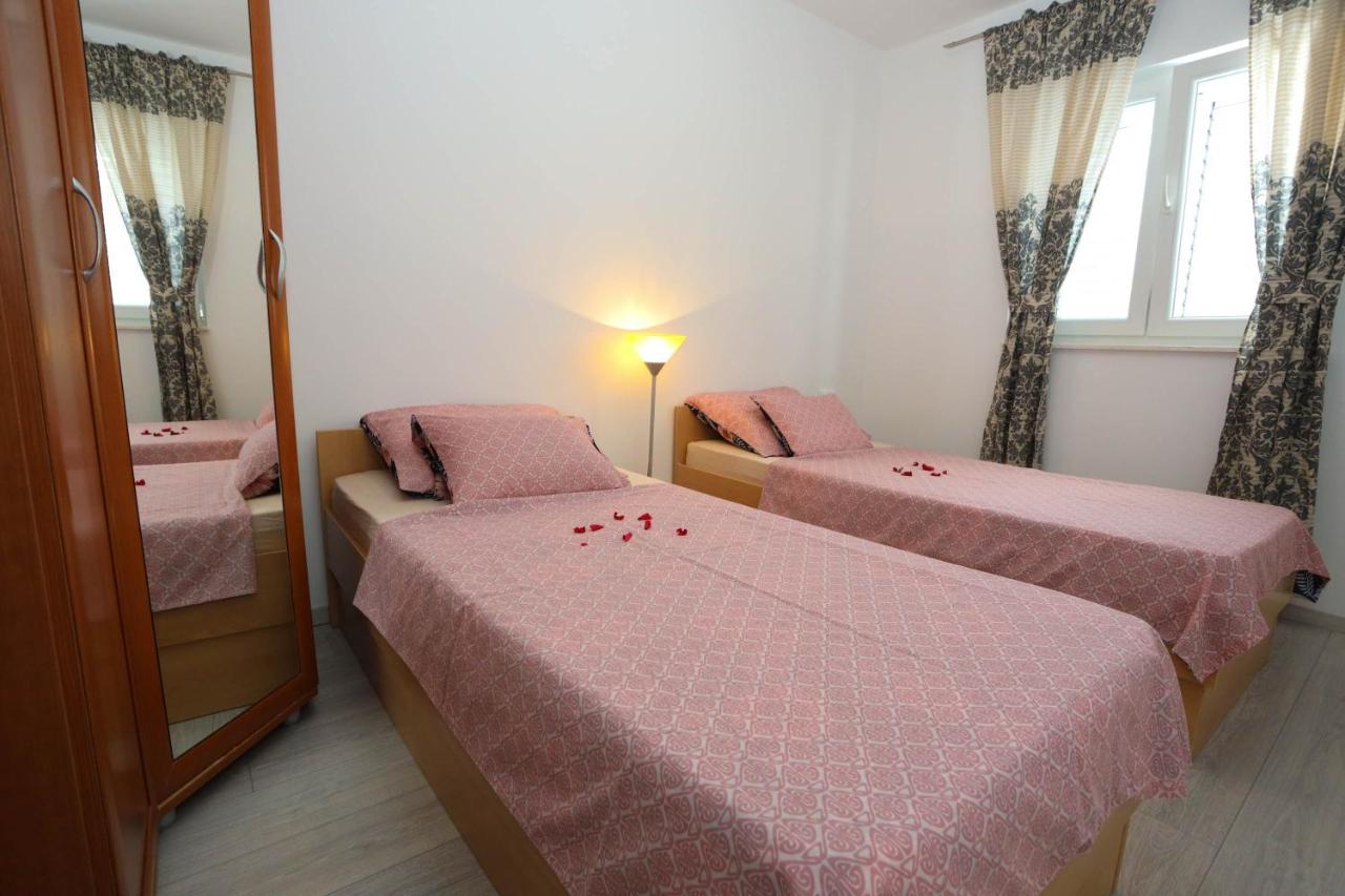 Apartman Petra มาคาร์สกา ภายนอก รูปภาพ